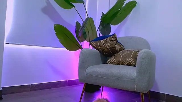 Snapshot of Sara_ow chatting on 17, 2, 2026 Sara ow online show from 17, 2, 2026