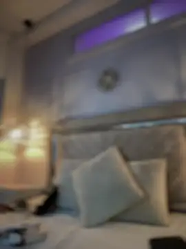 MarianaBenz online show from 12, 2, 2025