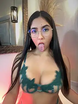 MarianaBenz online show from 21, 3, 2025