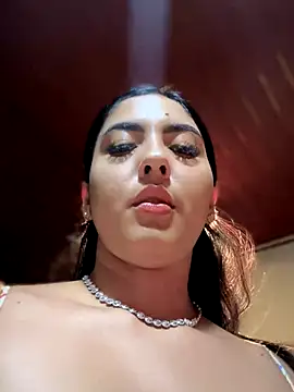 MarianaBenz online show from 20, 10, 2025