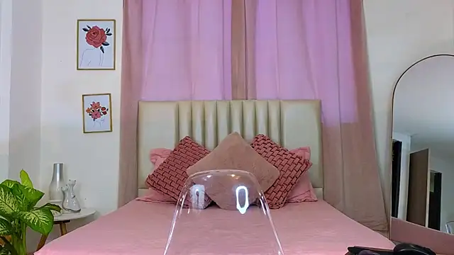 KristennBlue online show from 24, 1, 2025