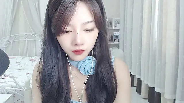 Snapshot of Jenny-Z chatting on 8, 6, 2026 Jenny-Z online show from 8, 6, 2026