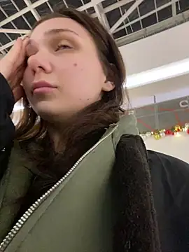 QuitieLia online show from 14, 1, 2025