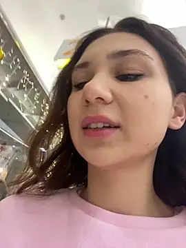 QuitieLia online show from 16, 1, 2025