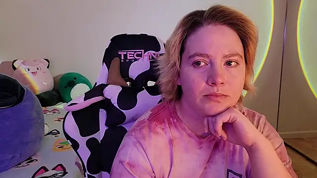 InternetFairy XO online show from 13, 12, 2024