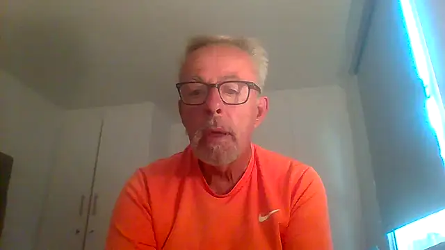 tuggy59 online show from 22, 9, 2025