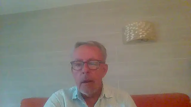 Snapshot of tuggy59 chatting on 26, 4, 2026 tuggy59 online show from 26, 4, 2026