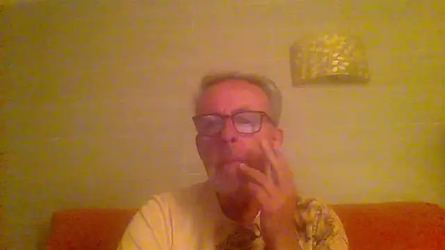 Snapshot of tuggy59 chatting on 8, 5, 2026 tuggy59 online show from 8, 5, 2026