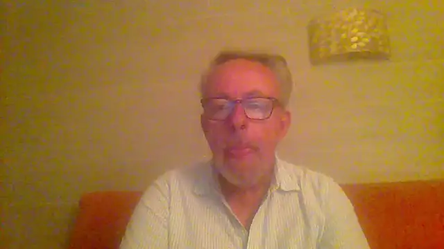 Snapshot of tuggy59 chatting on 13, 5, 2026 tuggy59 online show from 13, 5, 2026