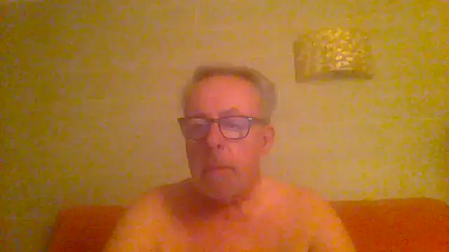 Snapshot of tuggy59 chatting on 21, 5, 2026 tuggy59 online show from 21, 5, 2026