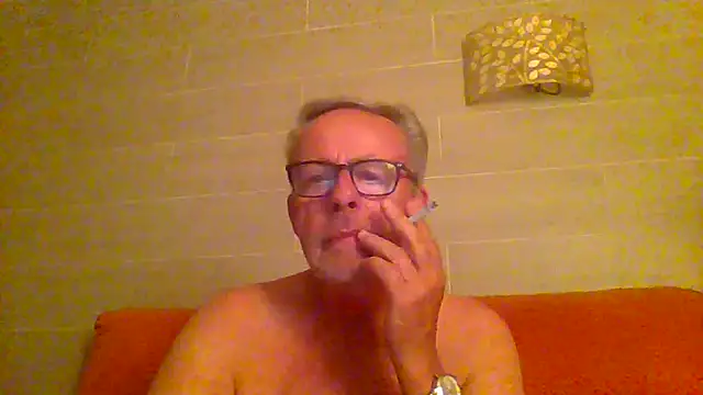 Snapshot of tuggy59 chatting on 3, 6, 2026 tuggy59 online show from 3, 6, 2026