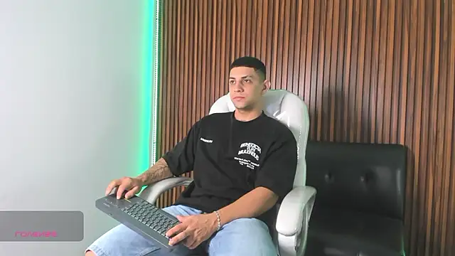 Alex cute77 online show from 10, 1, 2026