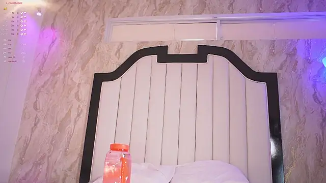 Snapshot of mia_colin1_ chatting on 14, 11, 2025 mia colin1 online show from 14, 11, 2025