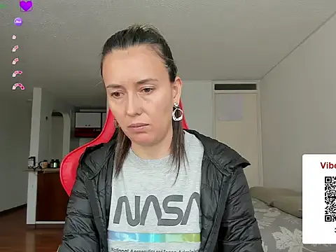 Snapshot of zoe_jeane_beker chatting on 19, 5, 2026 zoe jeane beker online show from 19, 5, 2026