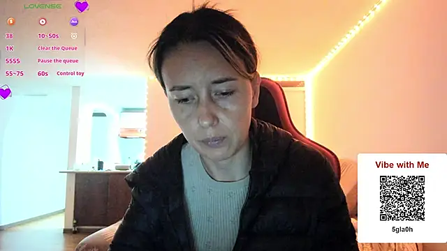 Snapshot of zoe_jeane_beker chatting on 15, 6, 2026 zoe jeane beker online show from 15, 6, 2026