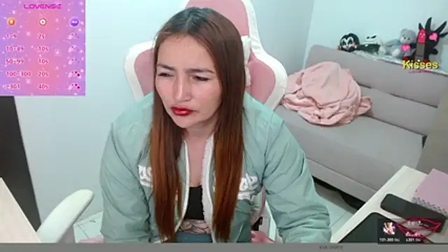 EVA GRAYS online show from 4, 3, 2026