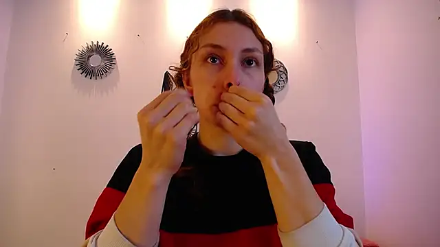 Snapshot of Katy_Van chatting on 3, 2, 2026 Katy Van online show from 3, 2, 2026