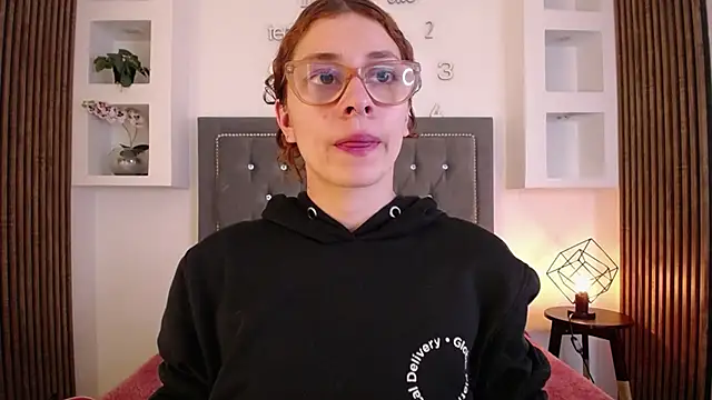 Snapshot of Katy_Van chatting on 7, 2, 2026 Katy Van online show from 7, 2, 2026