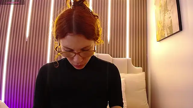 Snapshot of Katy_Van chatting on 19, 2, 2026 Katy Van online show from 19, 2, 2026