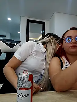 Snapshot of eva-2023 chatting on 8, 11, 2025 eva-2023 online show from 8, 11, 2025