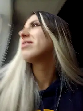 Snapshot of eva-2023 chatting on 14, 11, 2025 eva-2023 online show from 14, 11, 2025