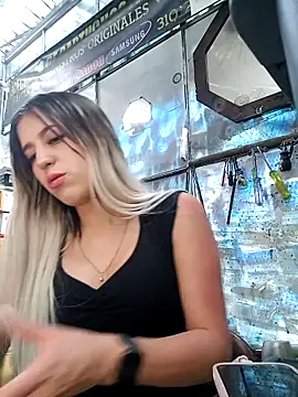 Snapshot of eva-2023 chatting on 4, 12, 2025 eva-2023 online show from 4, 12, 2025