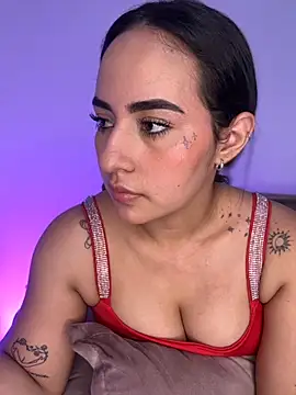 Snapshot of anniesweet02 chatting on 10, 11, 2025 anniesweet02 online show from 10, 11, 2025