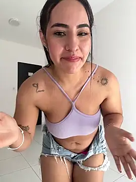 Snapshot of anniesweet02 chatting on 13, 11, 2025 anniesweet02 online show from 13, 11, 2025