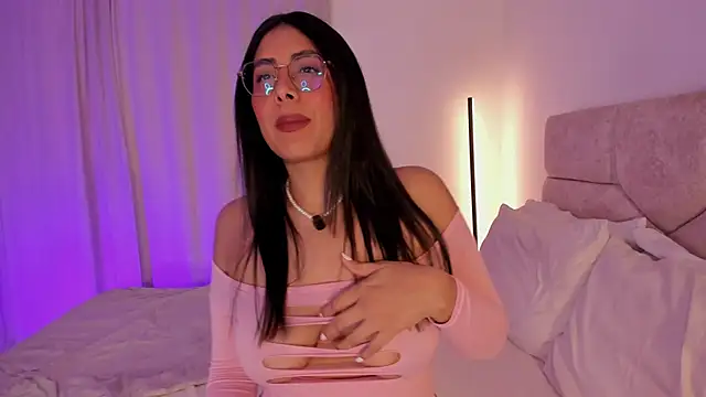 tina olsen07 online show from 12, 4, 2026