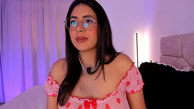 Snapshot of tina_olsen07 chatting on 23, 4, 2026 tina olsen07 online show from 23, 4, 2026