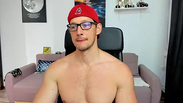 Snapshot of BrutusK08 chatting on 24, 6, 2026 BrutusK08 online show from 24, 6, 2026