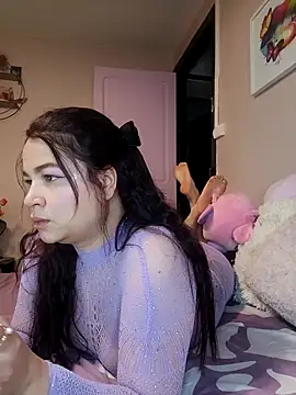 Snapshot of Lia_Roxx chatting on 4, 2, 2026 Lia Roxx online show from 4, 2, 2026