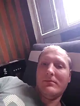 Snapshot of bayby1001 chatting on 5, 3, 2025 bayby1001 online show from 5, 3, 2025