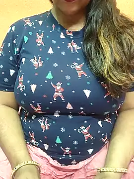 CUTE SOPHIA- online show from 12, 3, 2025