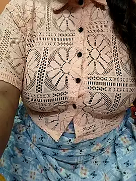 CUTE SOPHIA- online show from 11, 9, 2025