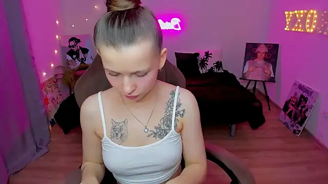 HelloRoxy online show from 3, 11, 2025