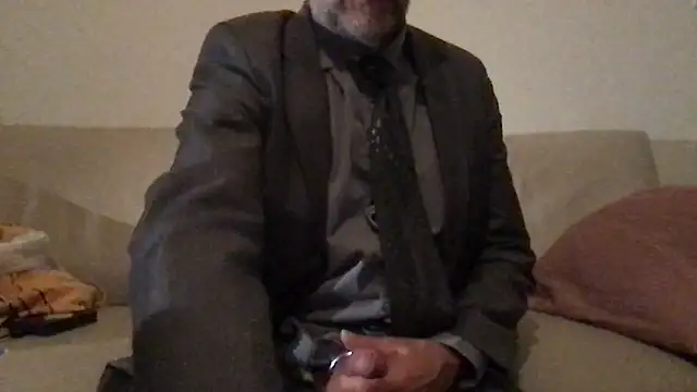 artXhibitor online show from 2, 12, 2024