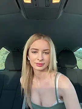 Snapshot of EvieEvans chatting on 26, 1, 2025 EvieEvans online show from 26, 1, 2025