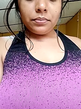 stefanie010 online show from 8, 5, 2026