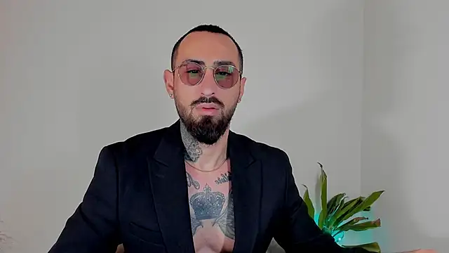 Baddfuckerr online show from 27, 1, 2025