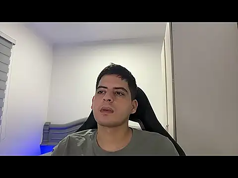 Snapshot of lordbeja chatting on 11, 4, 2026 lordbeja online show from 11, 4, 2026