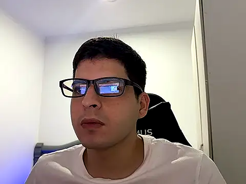 Snapshot of lordbeja chatting on 22, 4, 2026 lordbeja online show from 22, 4, 2026