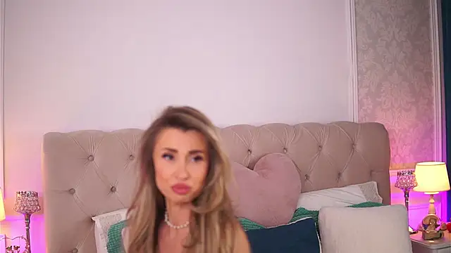 EnjoyableEmma online show from 30, 1, 2025