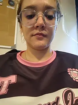 NaomiShimizu online show from 17, 4, 2026