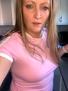 HoneyBluex online show from 12, 11, 2025