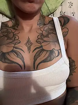 Snapshot of Nadiasexy chatting on 8, 7, 2026 Nadiasexy online show from 8, 7, 2026