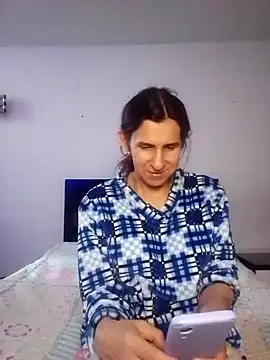 Cameron puppy online show from 4, 10, 2025