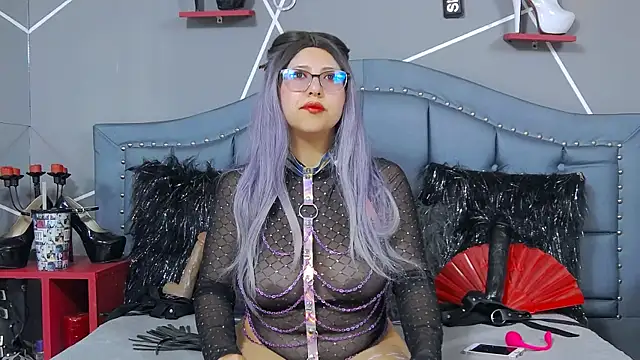 Snapshot of Evangeline chatting on 17, 2, 2025 Evangeline online show from 17, 2, 2025