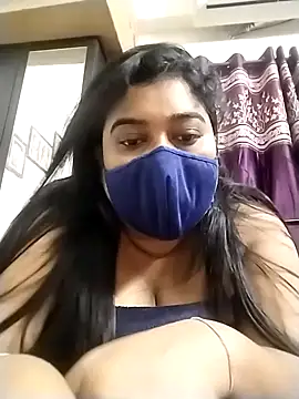 Snapshot of indianlisa5 chatting on 8, 9, 2025 indianlisa5 online show from 8, 9, 2025