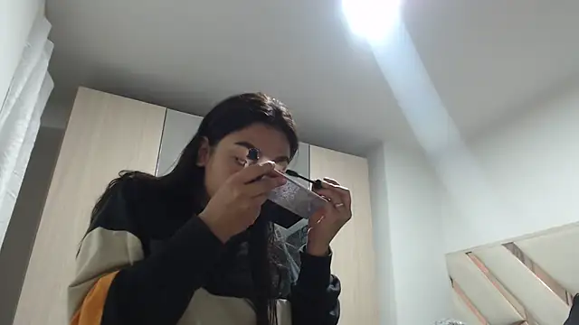 Snapshot of fairylatin222 chatting on 28, 10, 2025 fairylatin222 online show from 28, 10, 2025